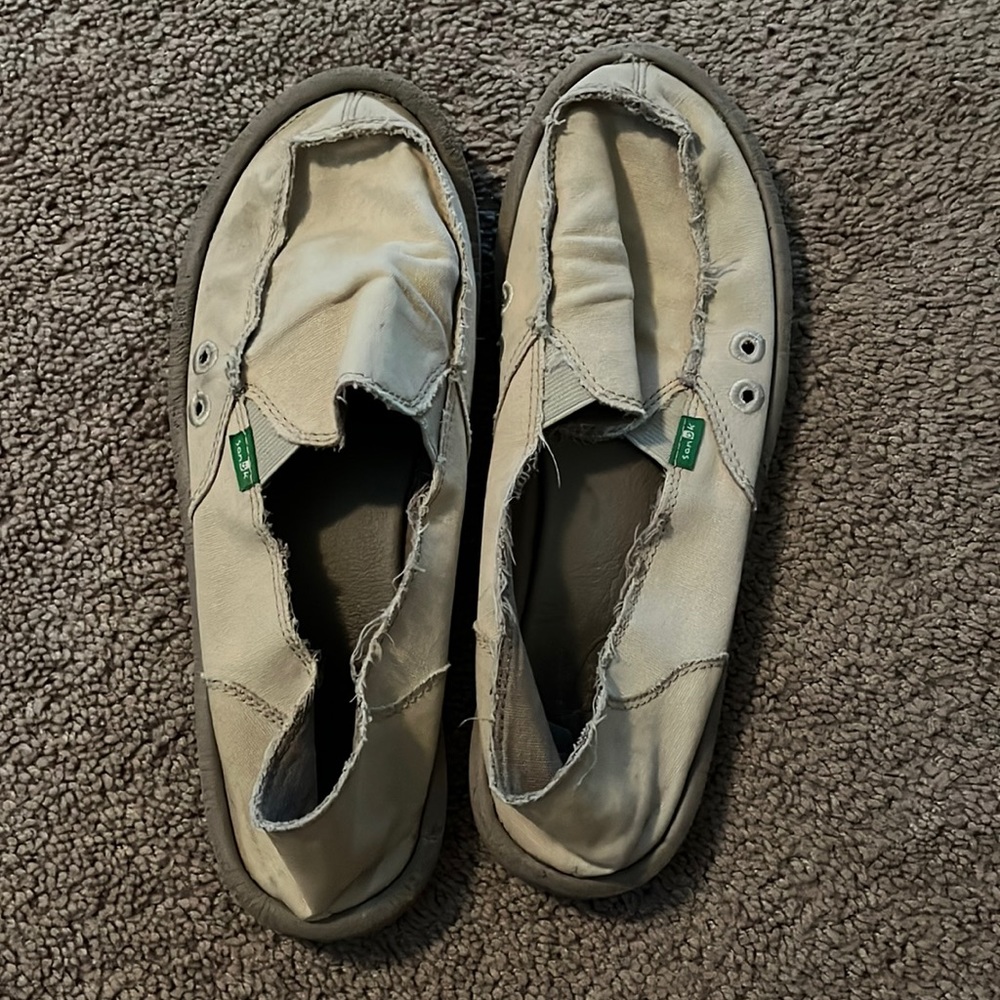 Sanuks